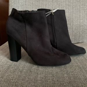Black Ankle Booty